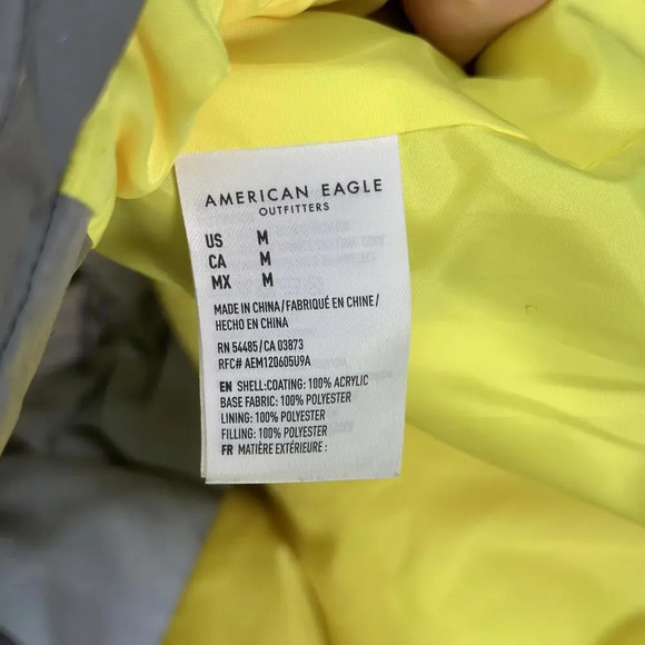 AE X YOUNG MONEY Silver Puffer Reflective Coat Medium - Picture 10 of 10